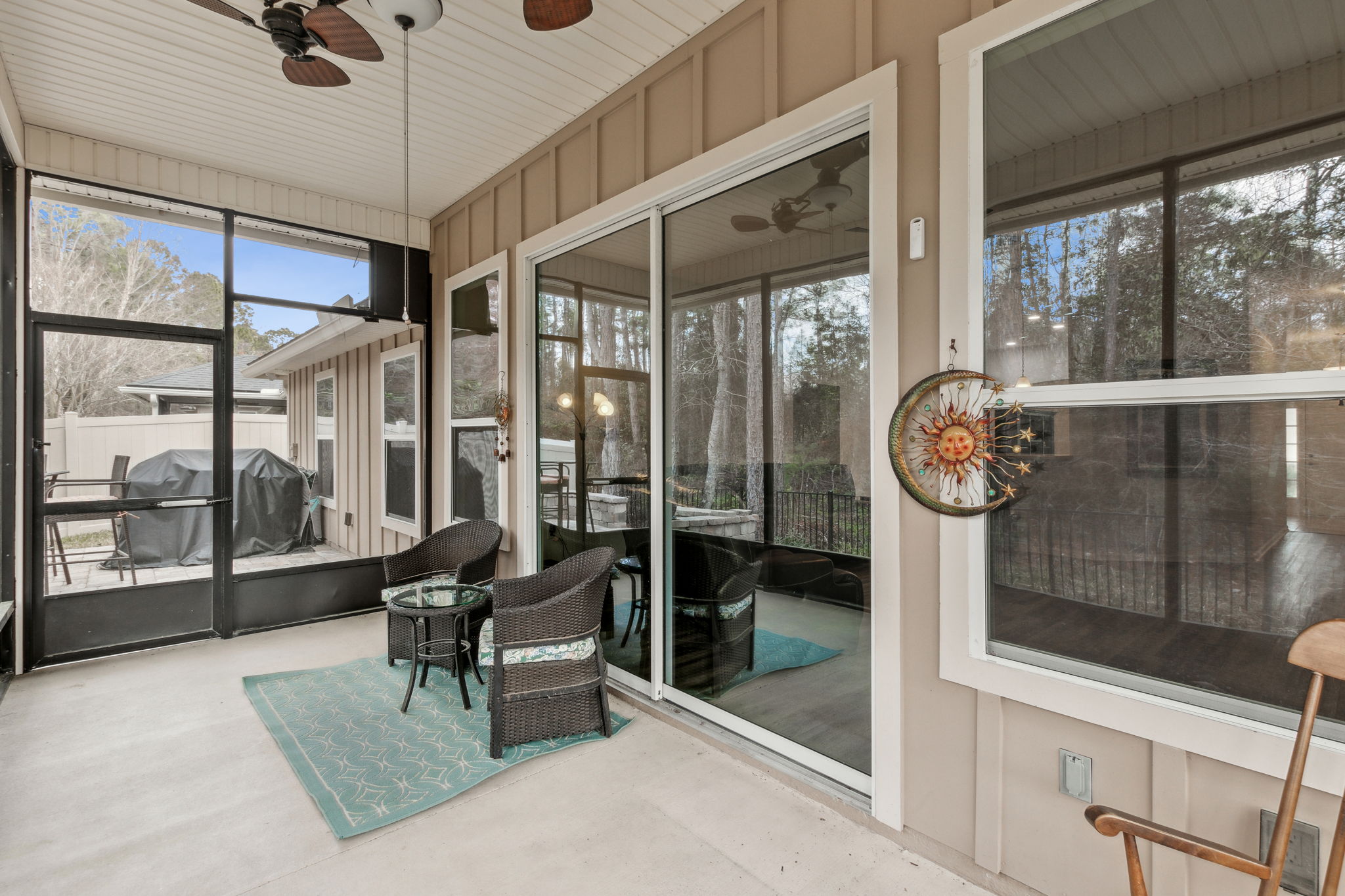 Screened-in Porch