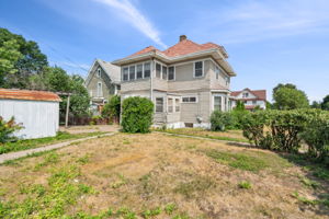 01_Exterior