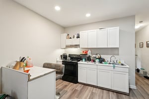 Mitchell St SW-L0204-015.jpg