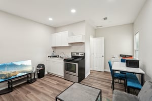 Mitchell St SW-L0204-028.jpg