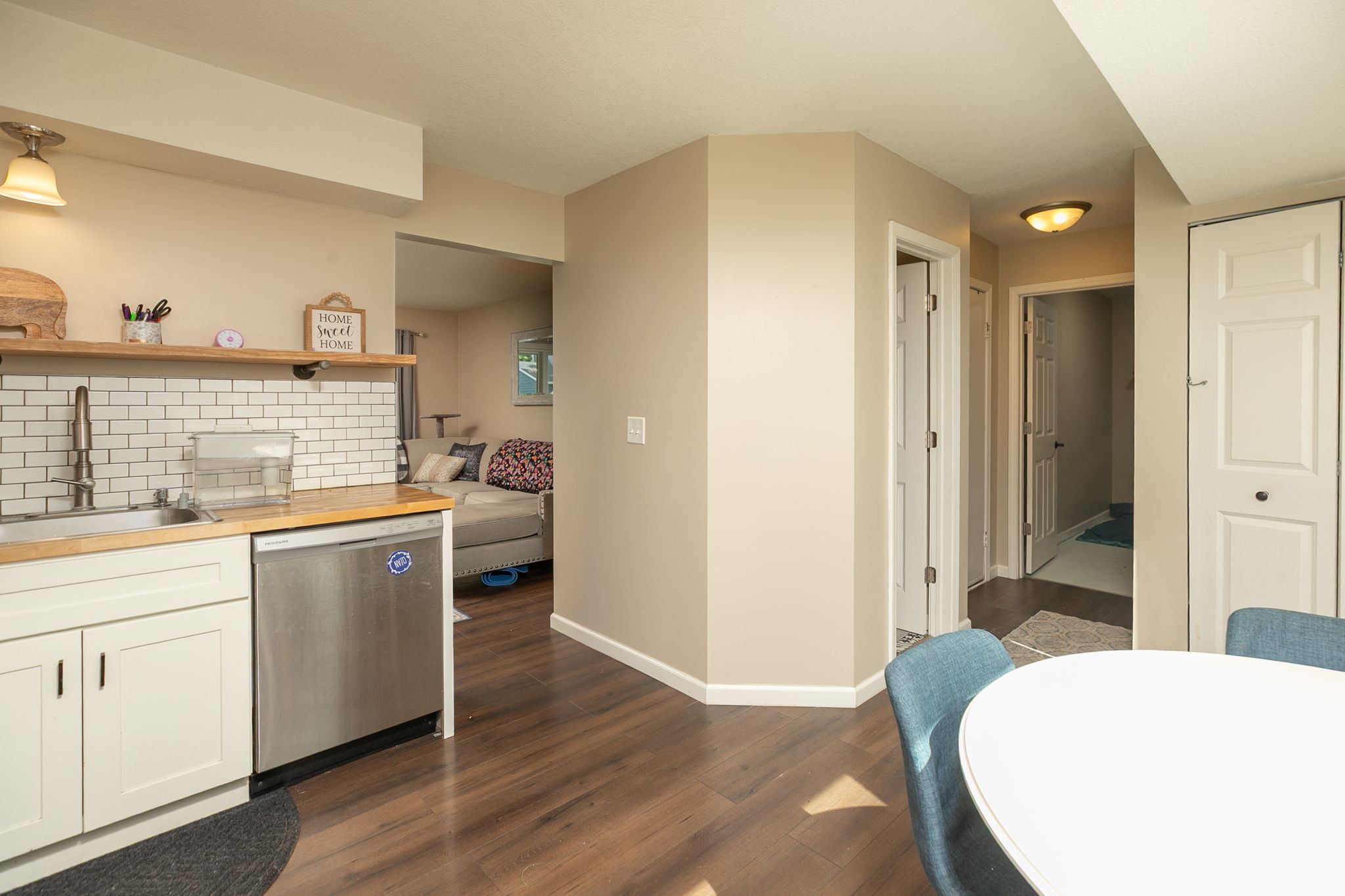08-Kitchen