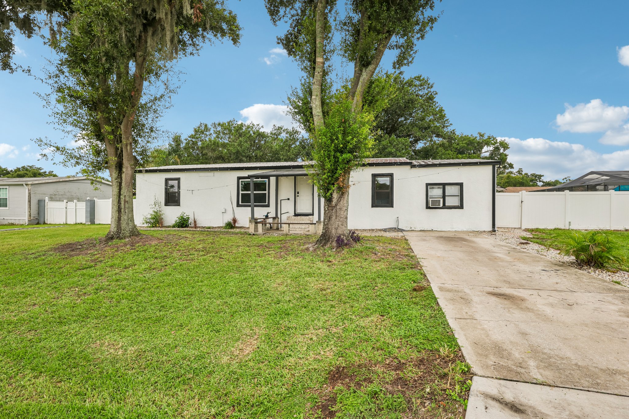 Indian Ridge Trl-S2807-002.jpg