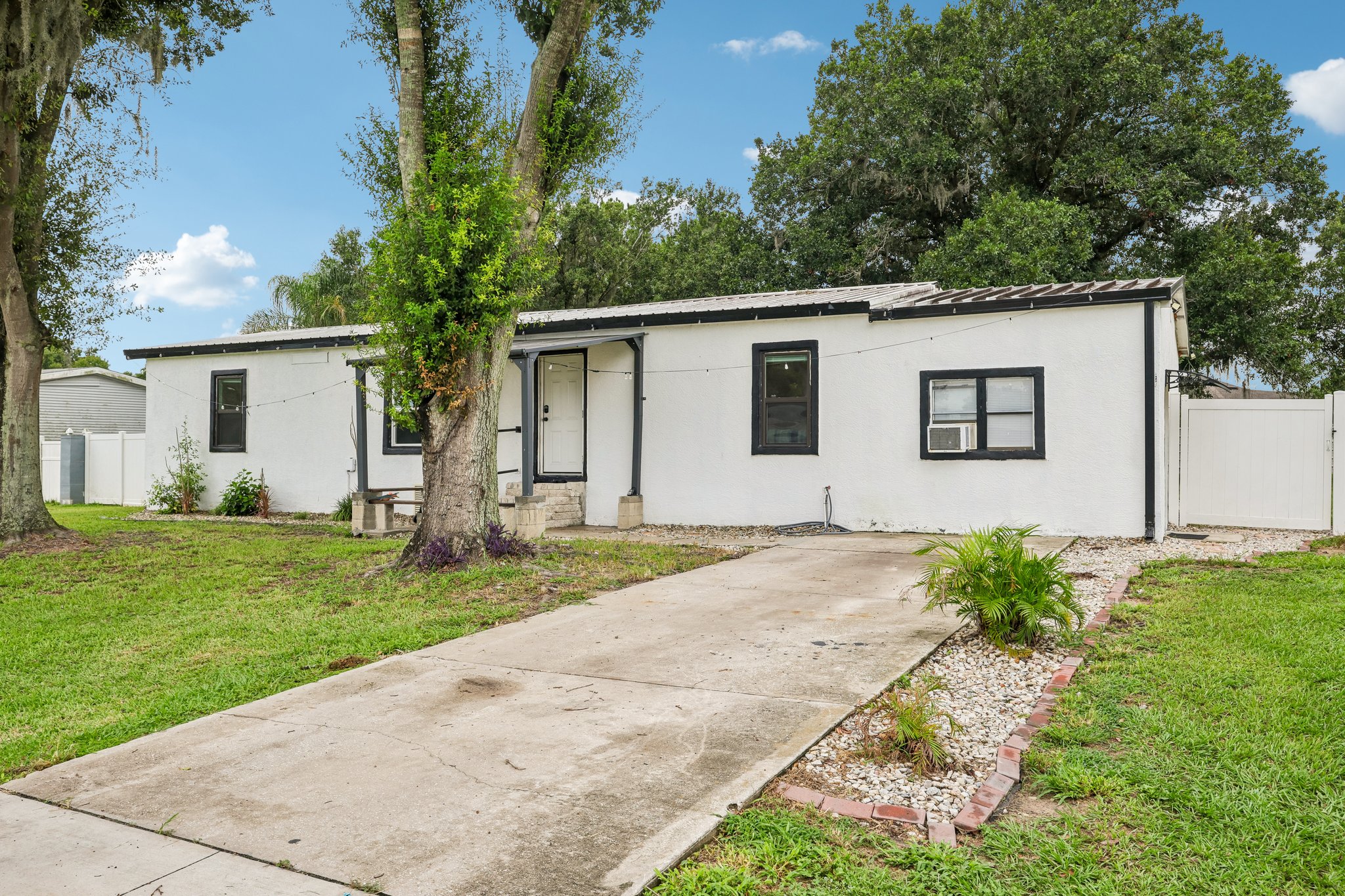 Indian Ridge Trl-S2807-003.jpg