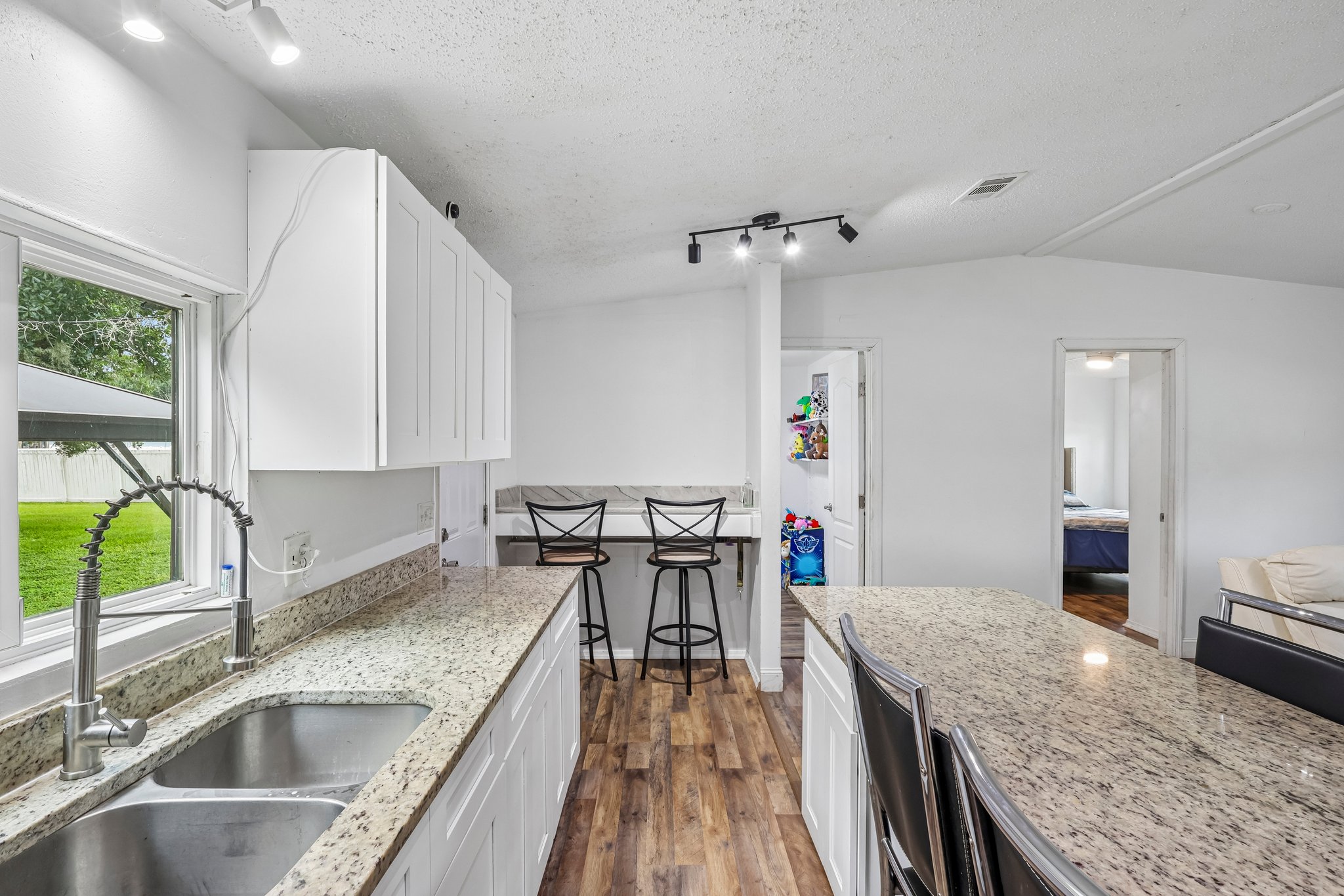 Indian Ridge Trl-S2807-012.jpg