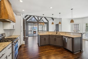 Local_Flavor_Films_8625 Anchor on Lanier Ct, Gainesville, GA 30506-036.jpg