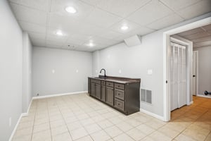 Local_Flavor_Films_8625 Anchor on Lanier Ct, Gainesville, GA 30506-166.jpg