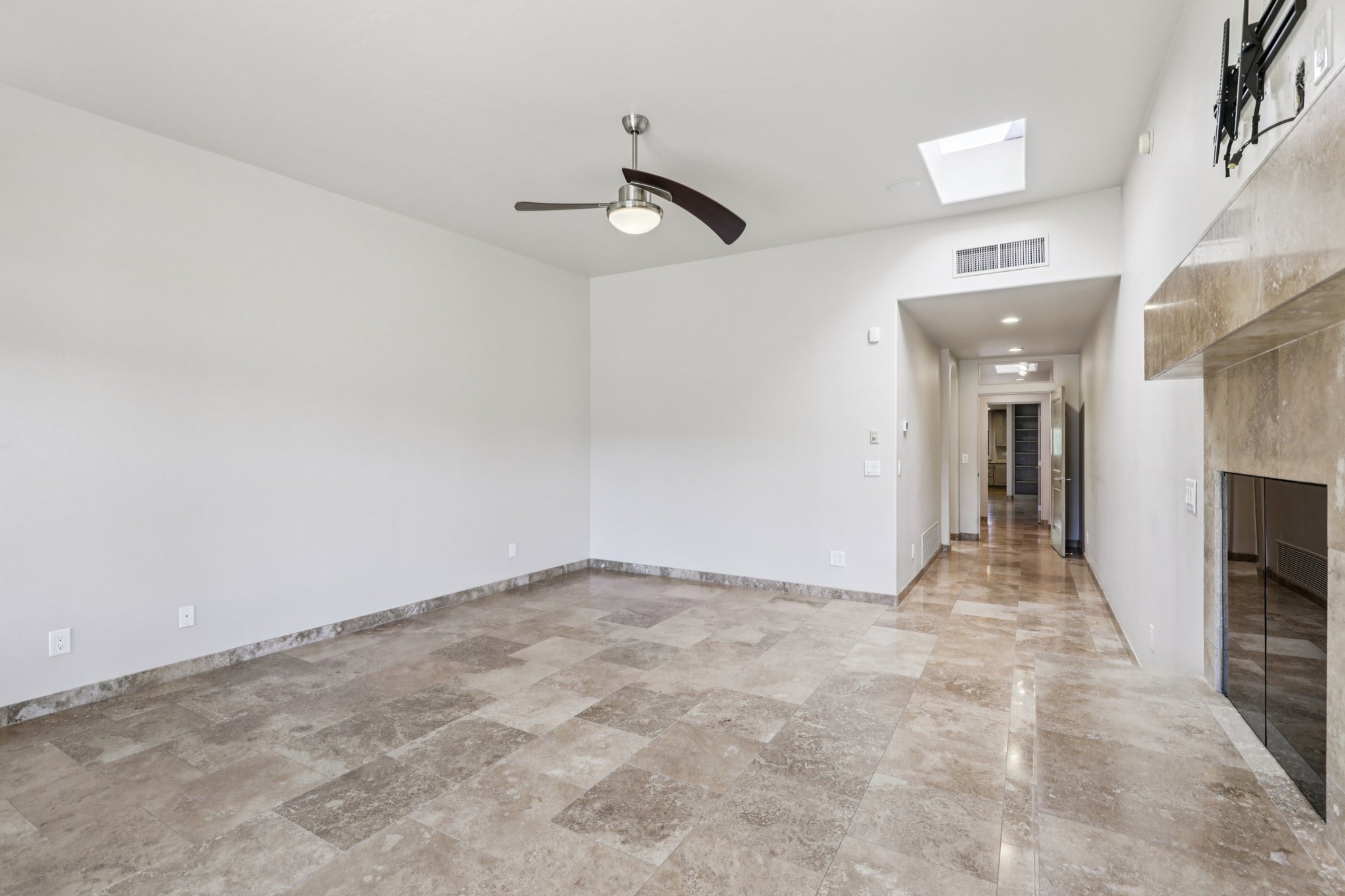 N Arnold Palmer Dr-S0710-011.jpg