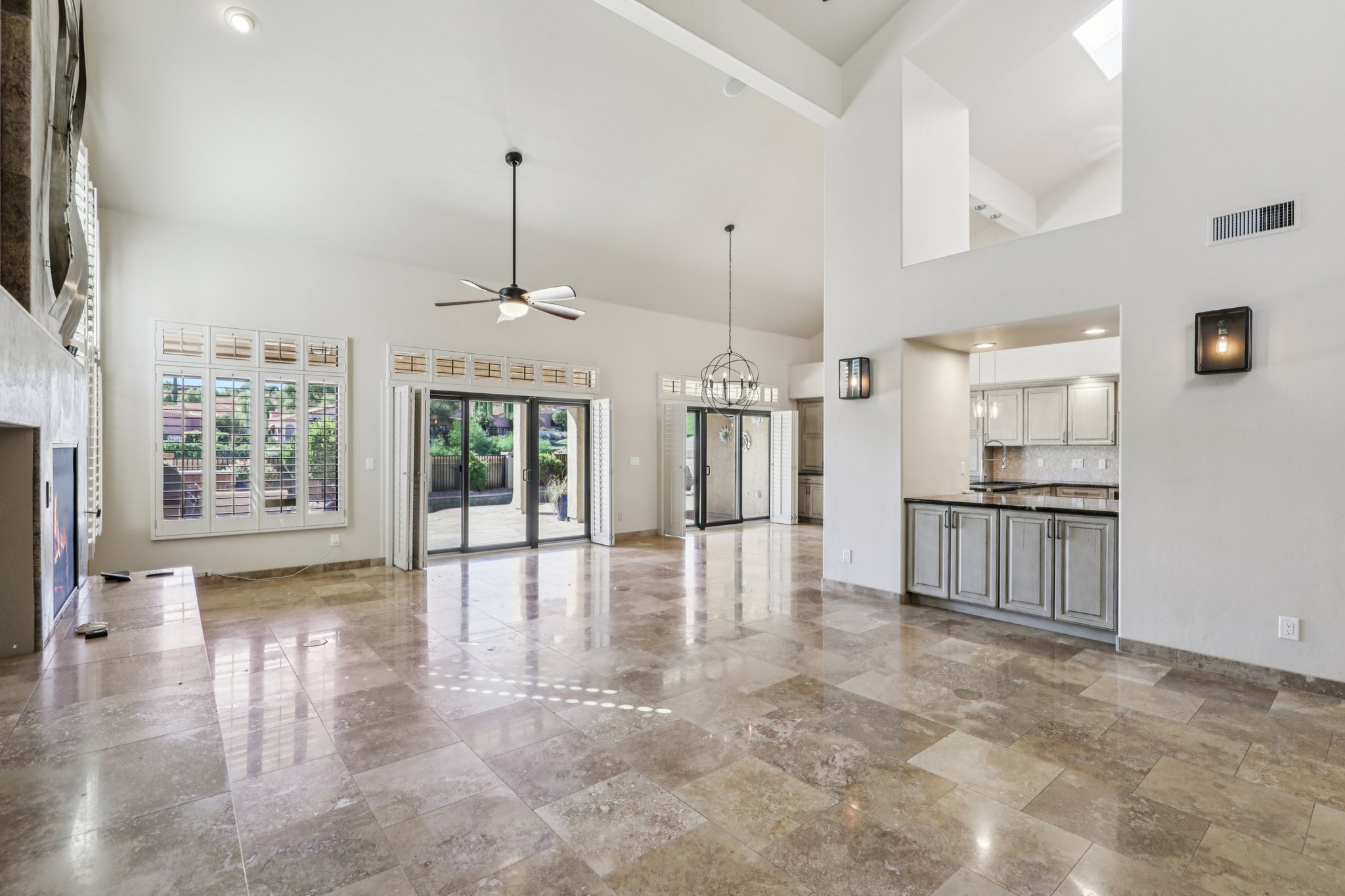 N Arnold Palmer Dr-S0710-018.jpg