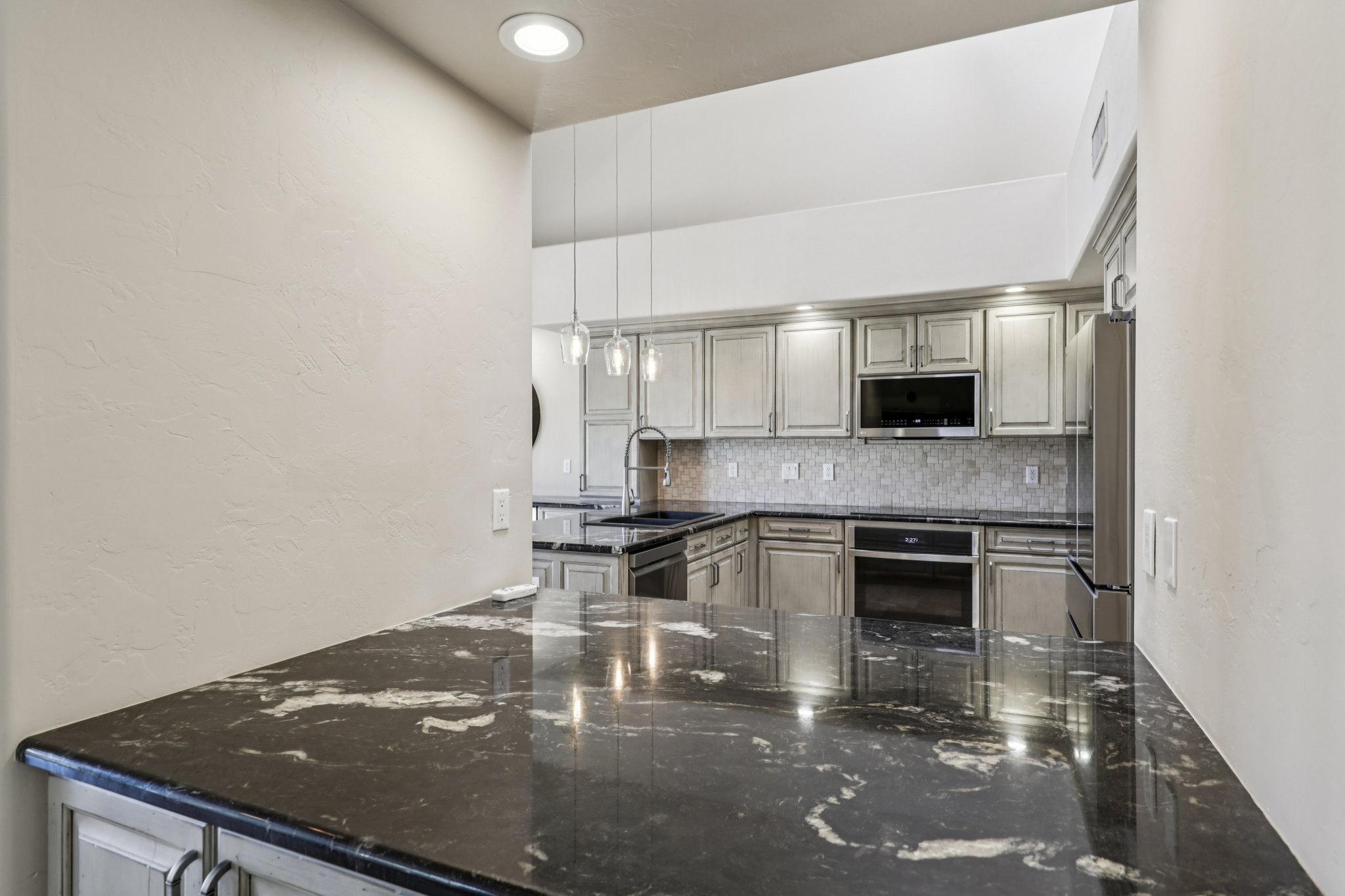 N Arnold Palmer Dr-S0710-028.jpg