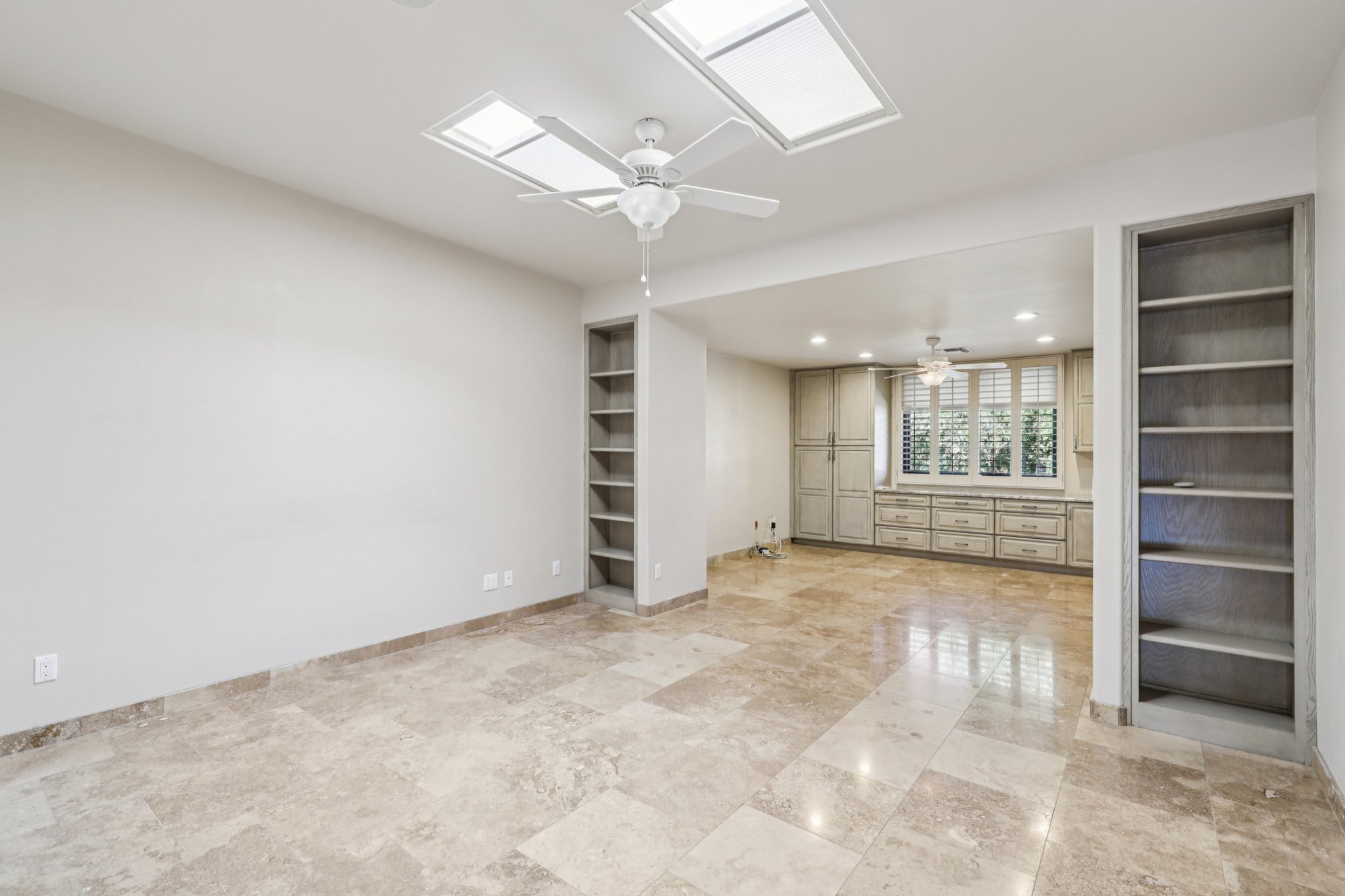 N Arnold Palmer Dr-S0710-037.jpg