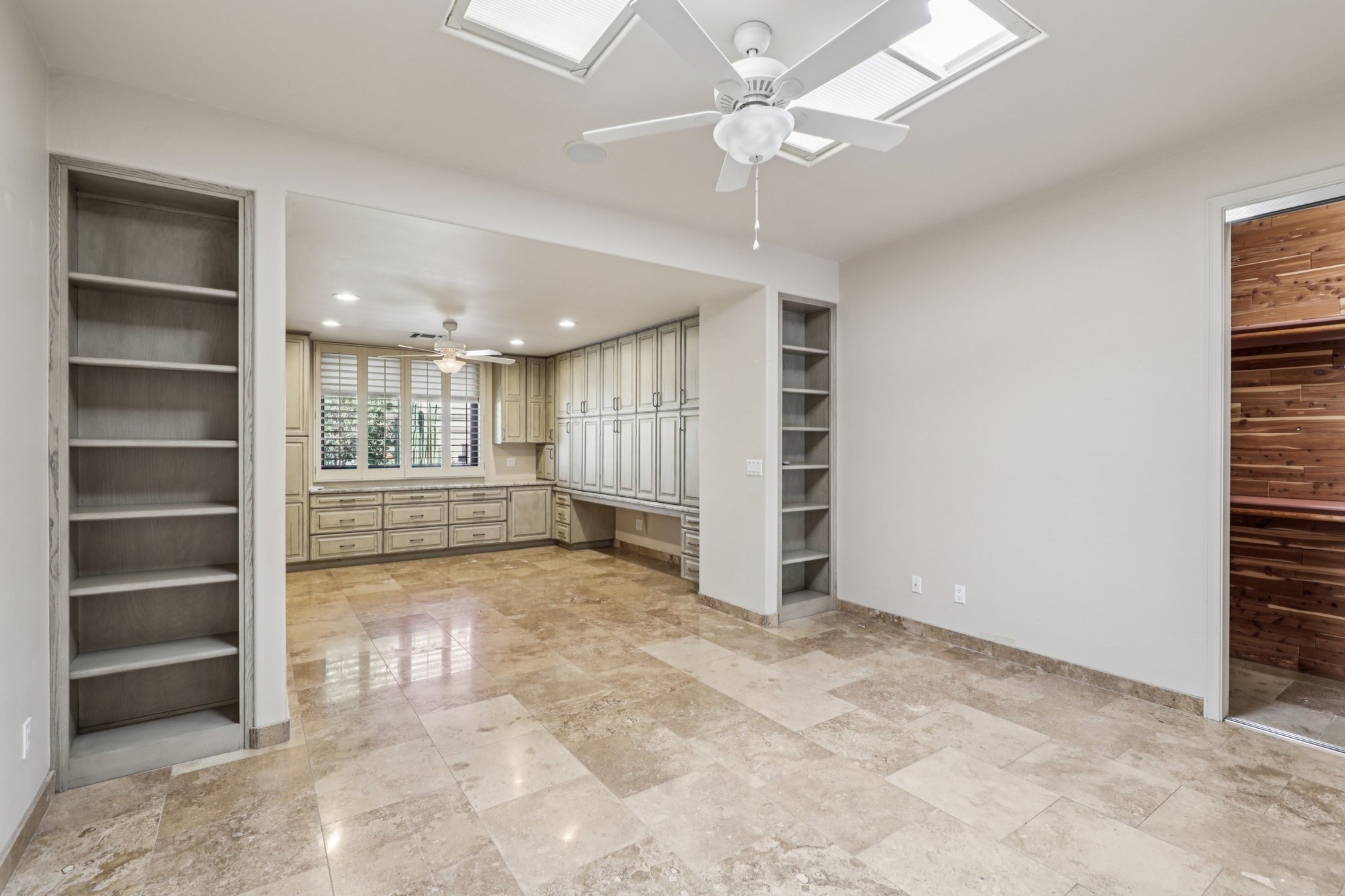 N Arnold Palmer Dr-S0710-038.jpg