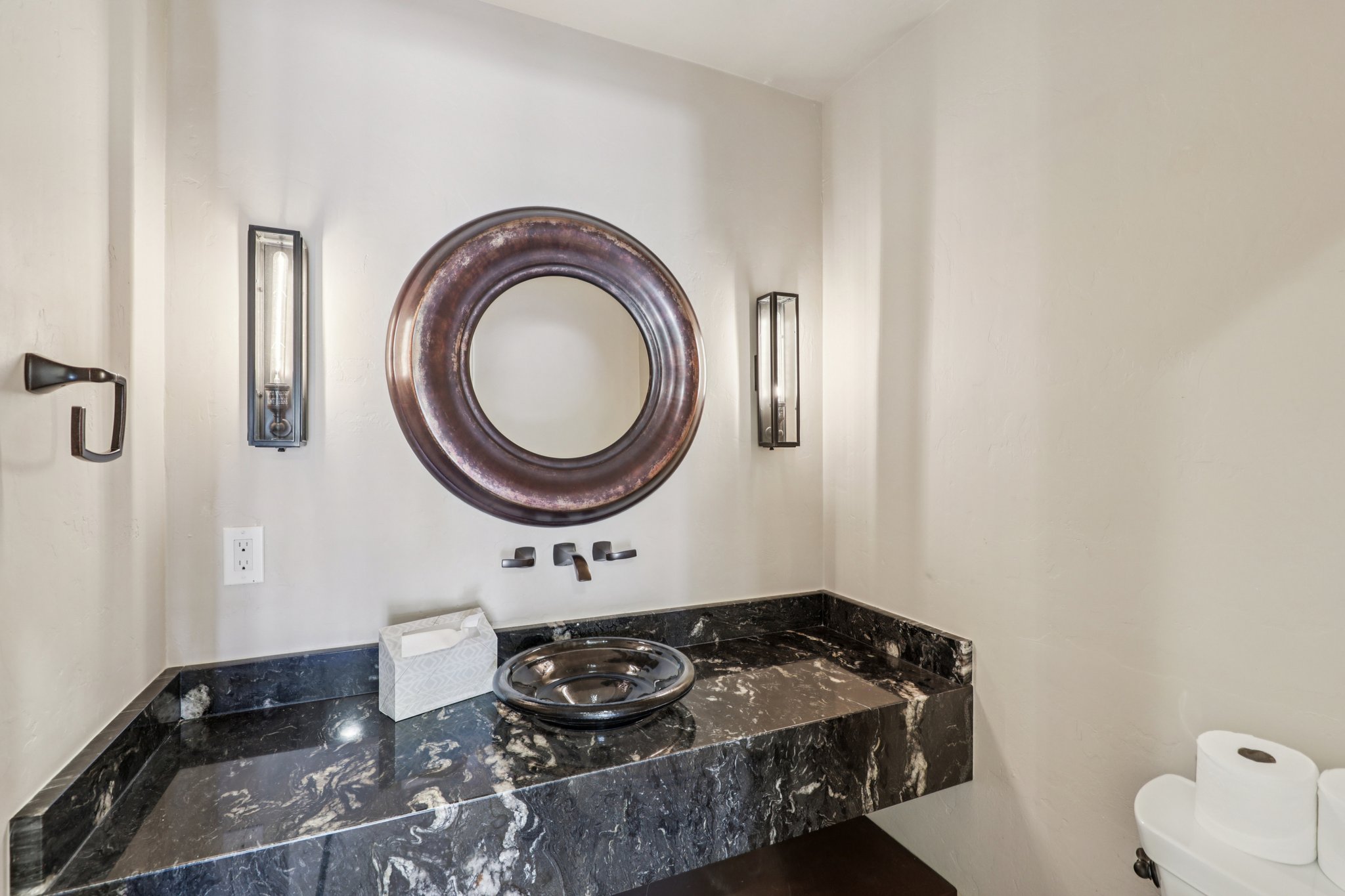 N Arnold Palmer Dr-S0710-047.jpg