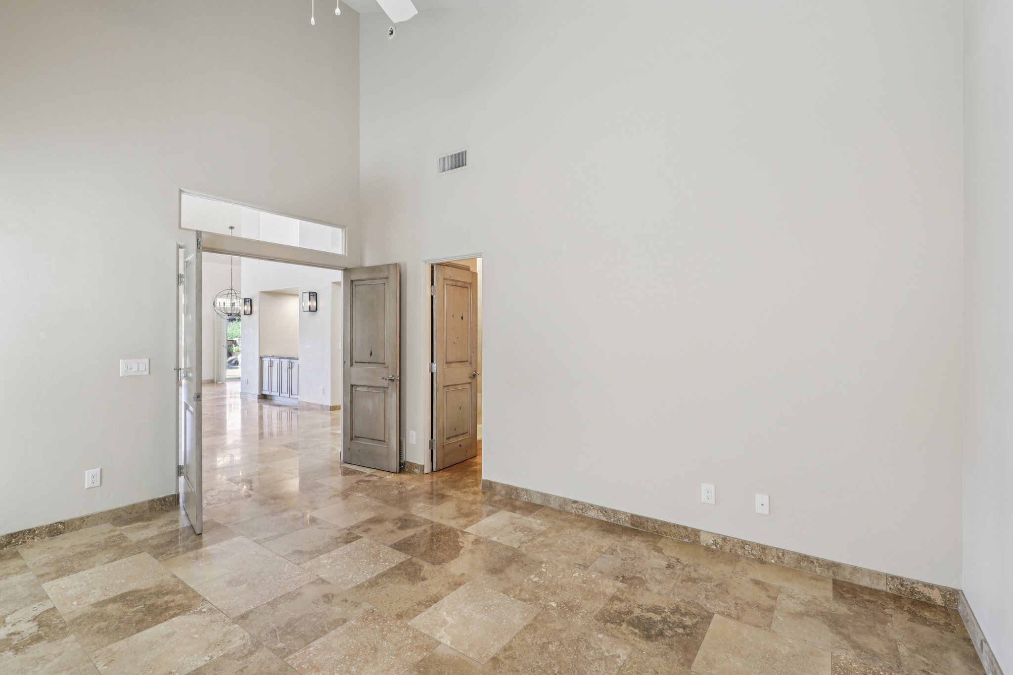 N Arnold Palmer Dr-S0710-051.jpg