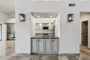 N Arnold Palmer Dr-S0710-029.jpg