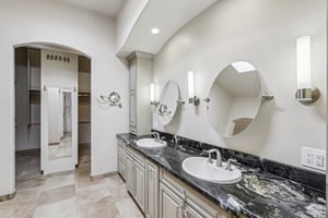 N Arnold Palmer Dr-S0710-031.jpg