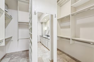 N Arnold Palmer Dr-S0710-034.jpg