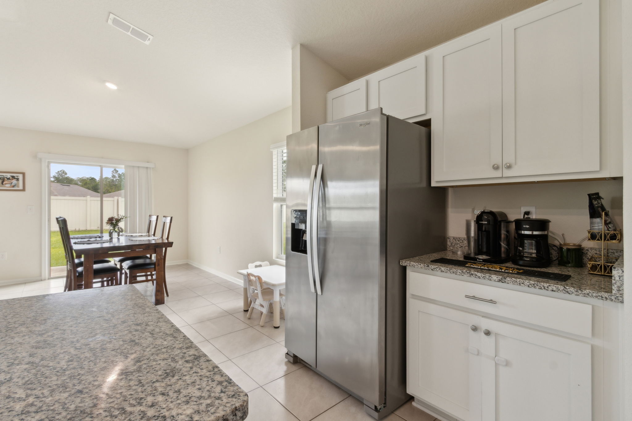 Kitchen with Veverage Center