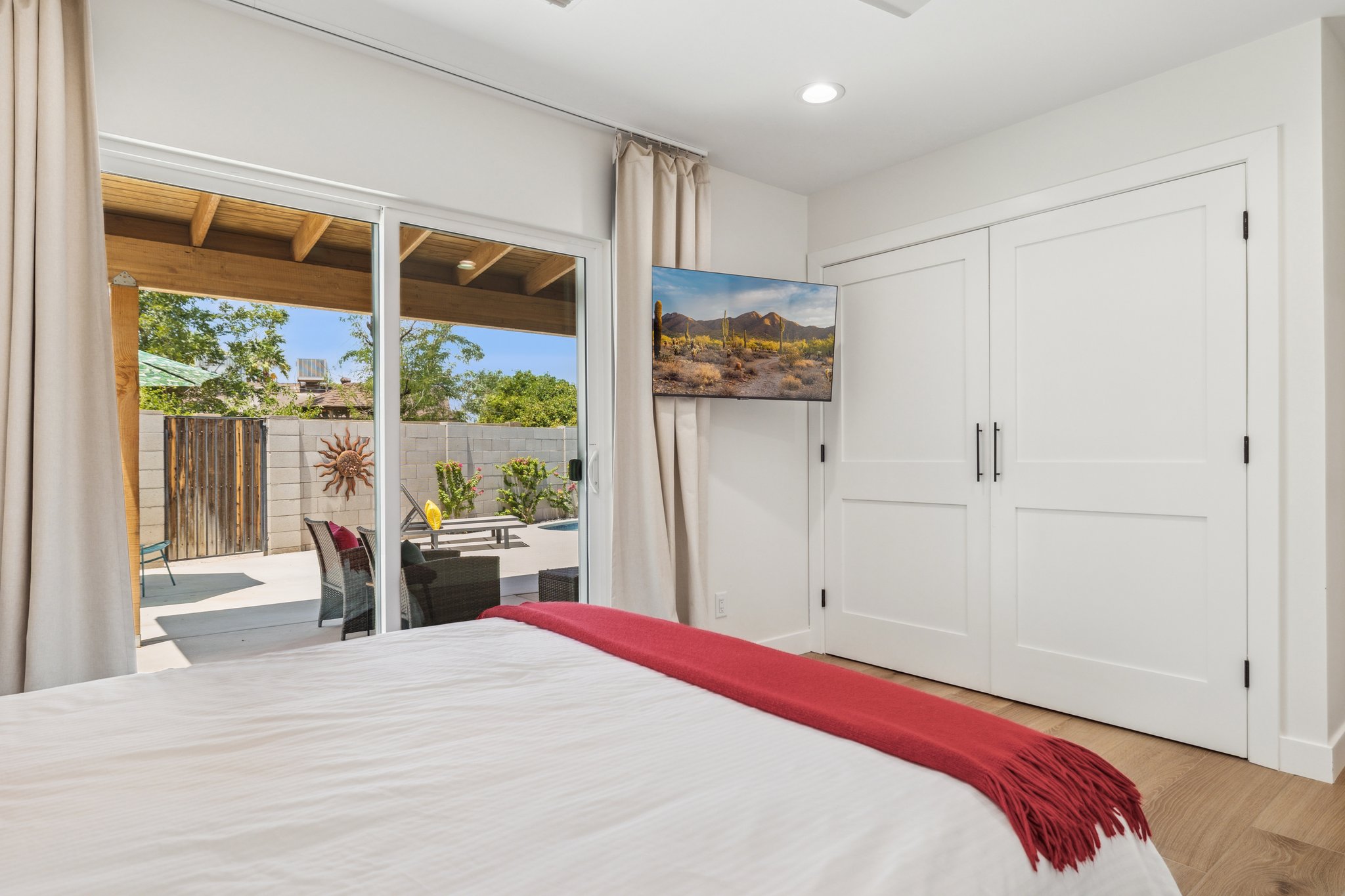 8626 E Clarendon Ave - 026.jpg