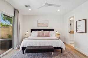 8626 E Clarendon Ave - 018.jpg