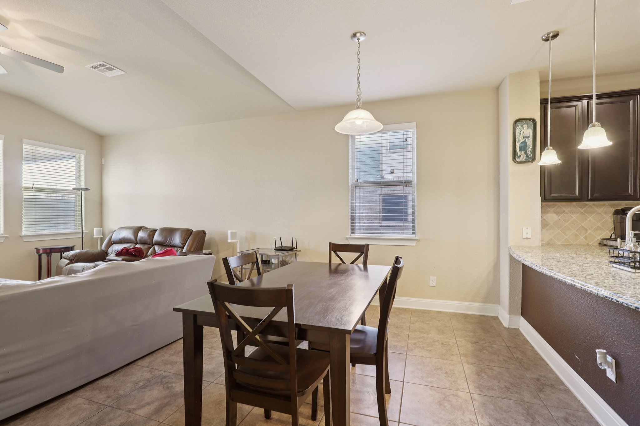 Laheema Hbr-L1212-011.jpg