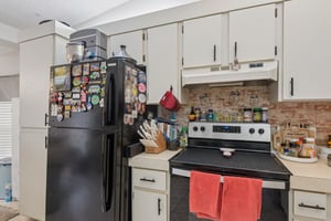 Shadblow Ct 1-S0506-015.jpg