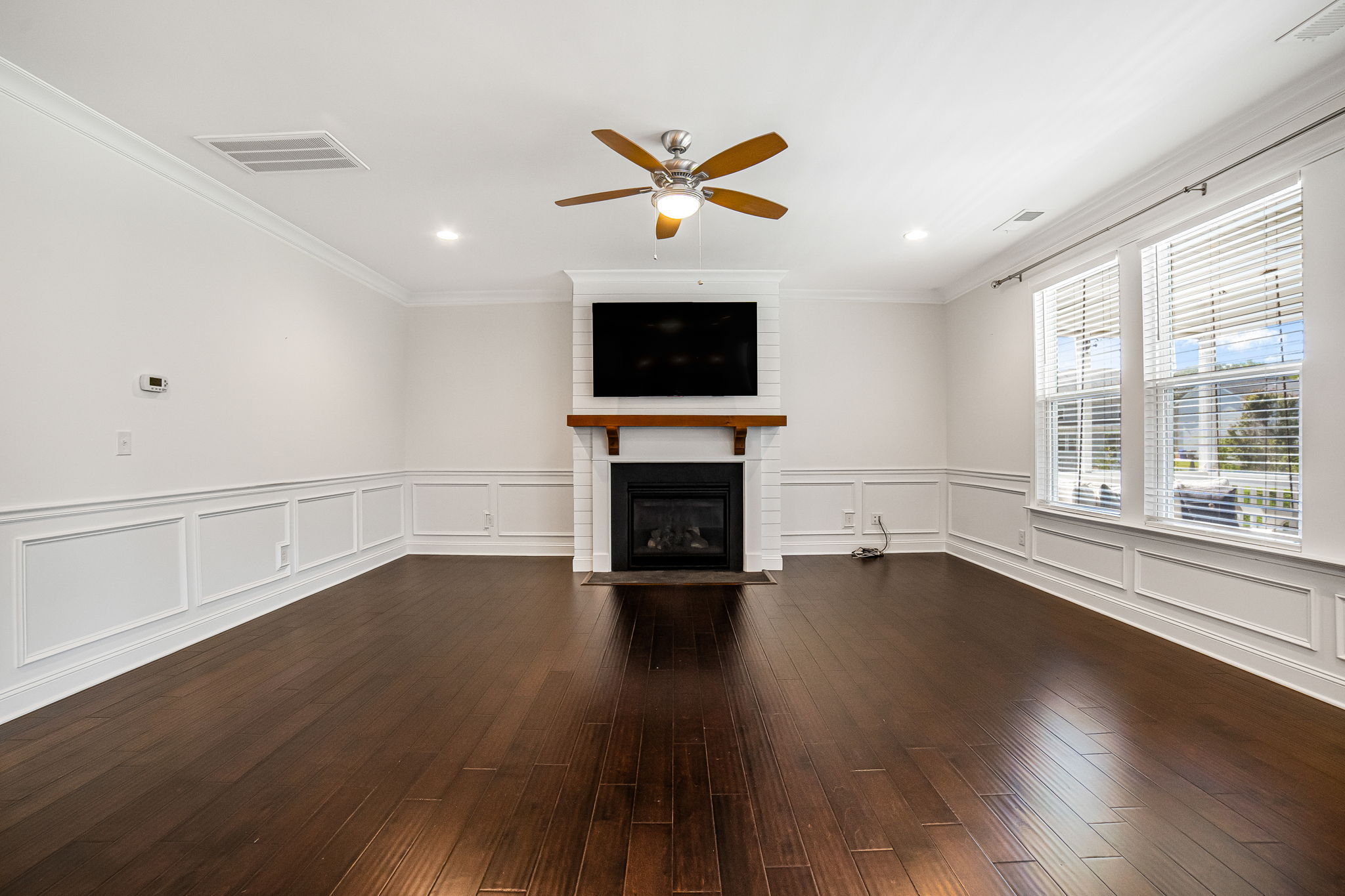 24-web-or-mls-8628-shadetree-st