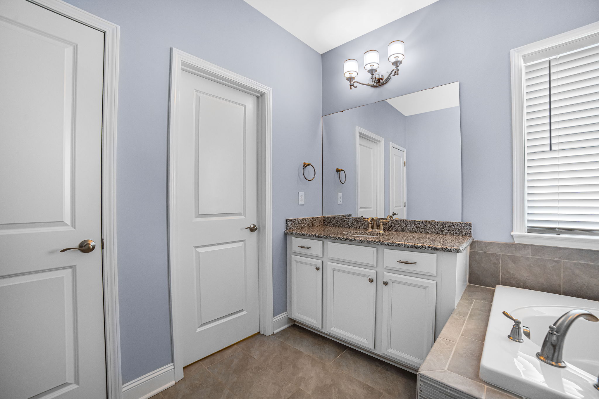 62-web-or-mls-8628-shadetree-st