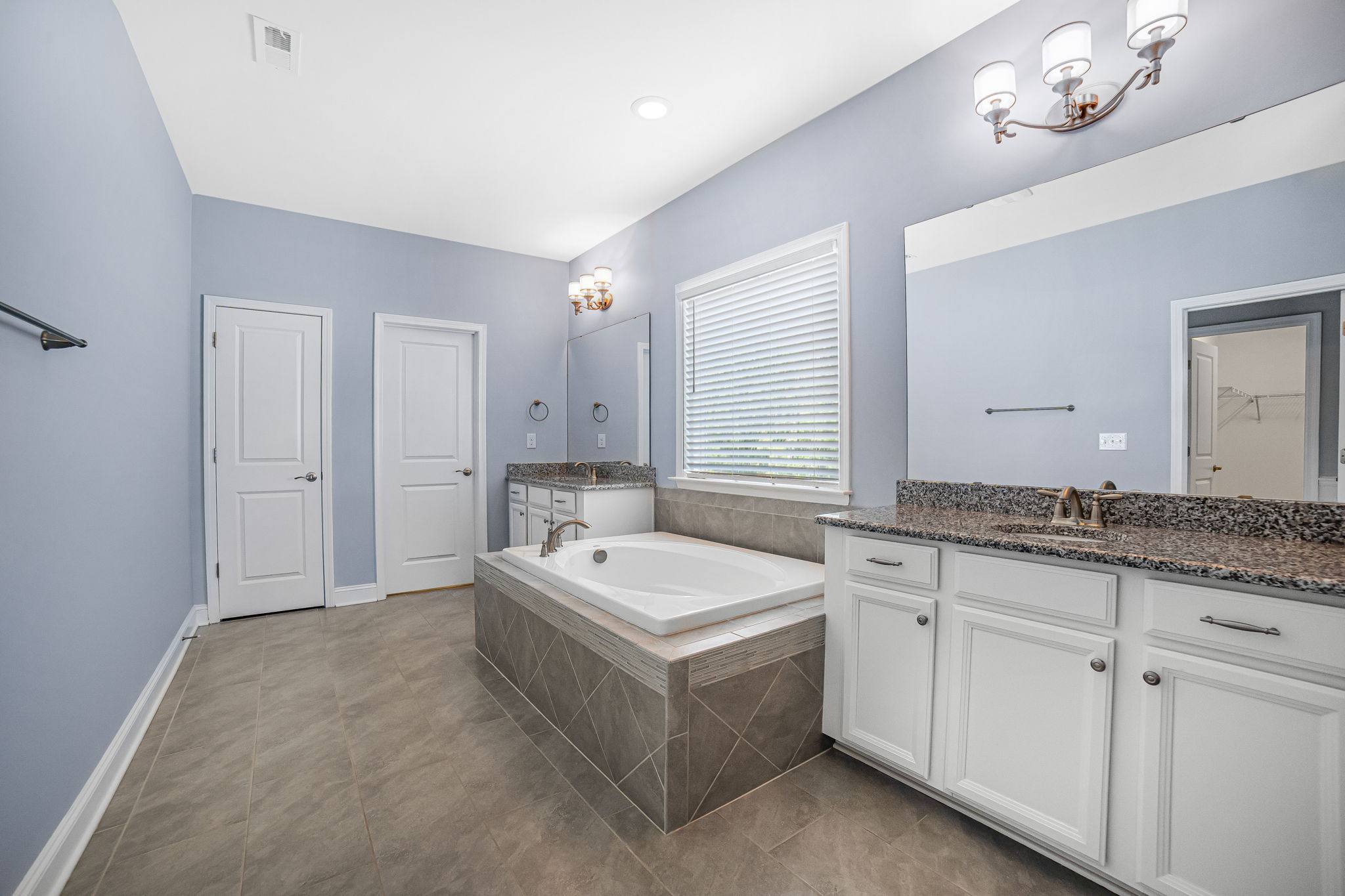 64-web-or-mls-8628-shadetree-st