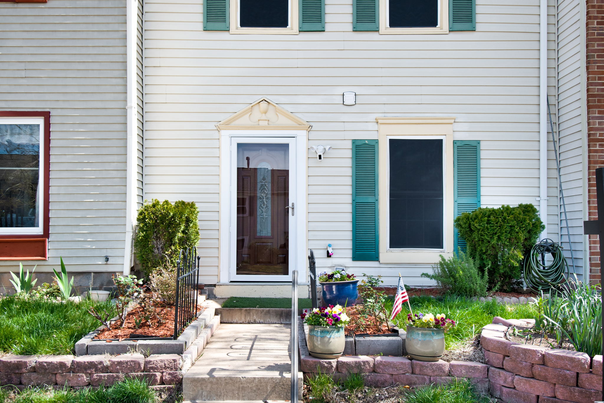 8628 Sumter Ct, Manassas Park, VA 20111, USA Photo 3