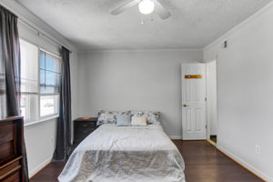 8628 Sumter Ct, Manassas Park, VA 20111, USA Photo 22