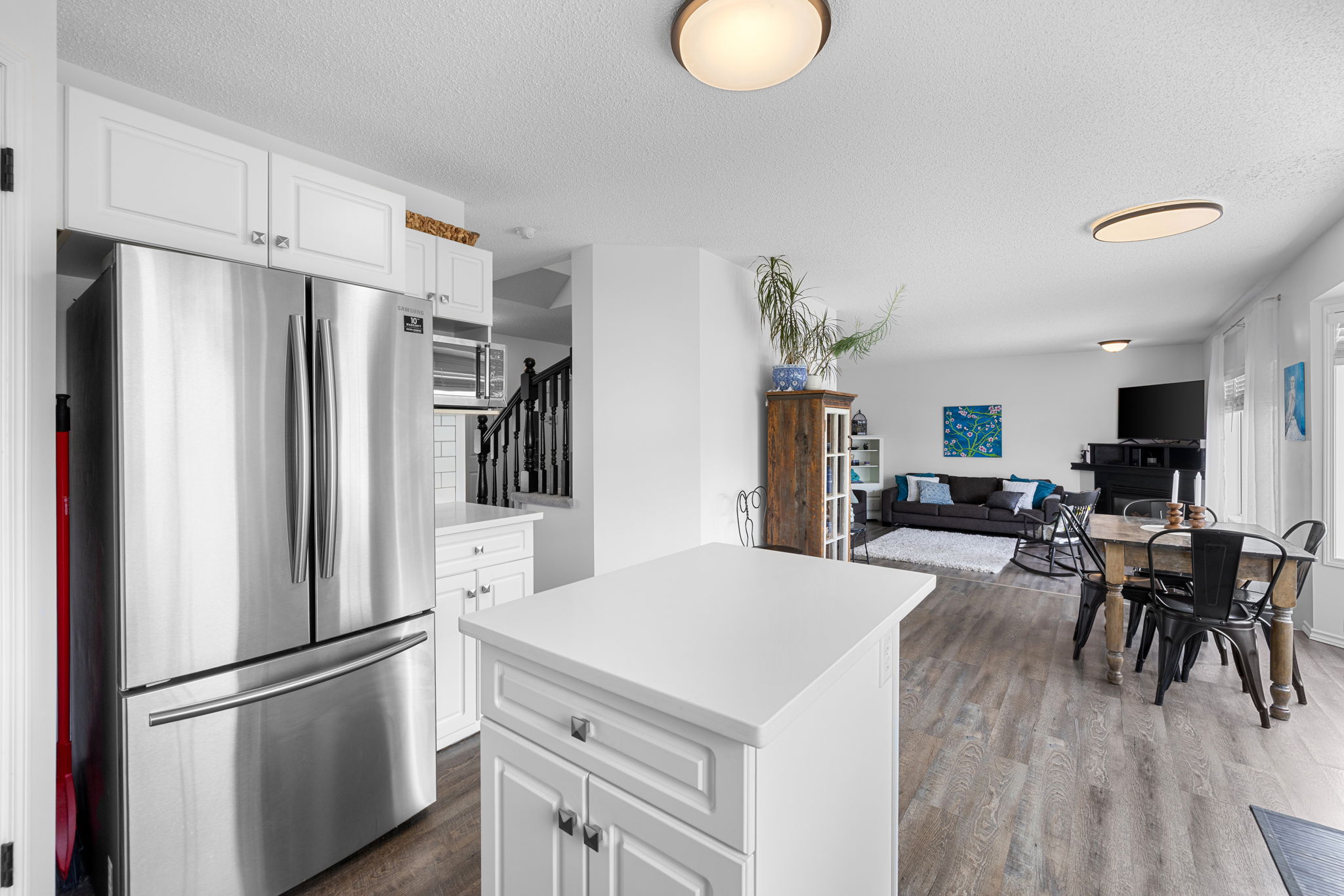 8628 Thurston Cres - 09. Kitchen