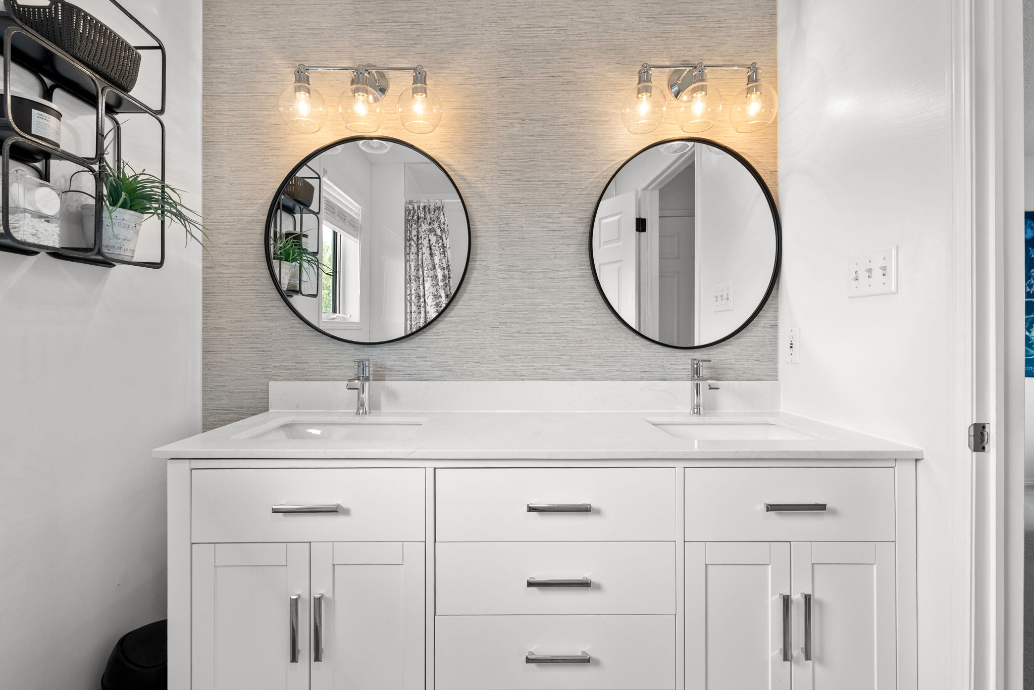 8628 Thurston Cres - 21. Ensuite Bathroom