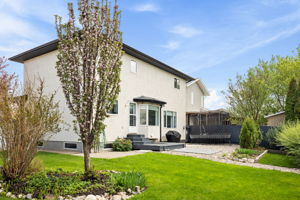 8628 Thurston Cres - 36. Exterior Back