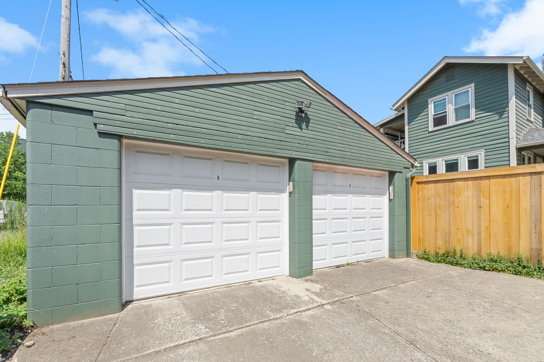  Photo 9
