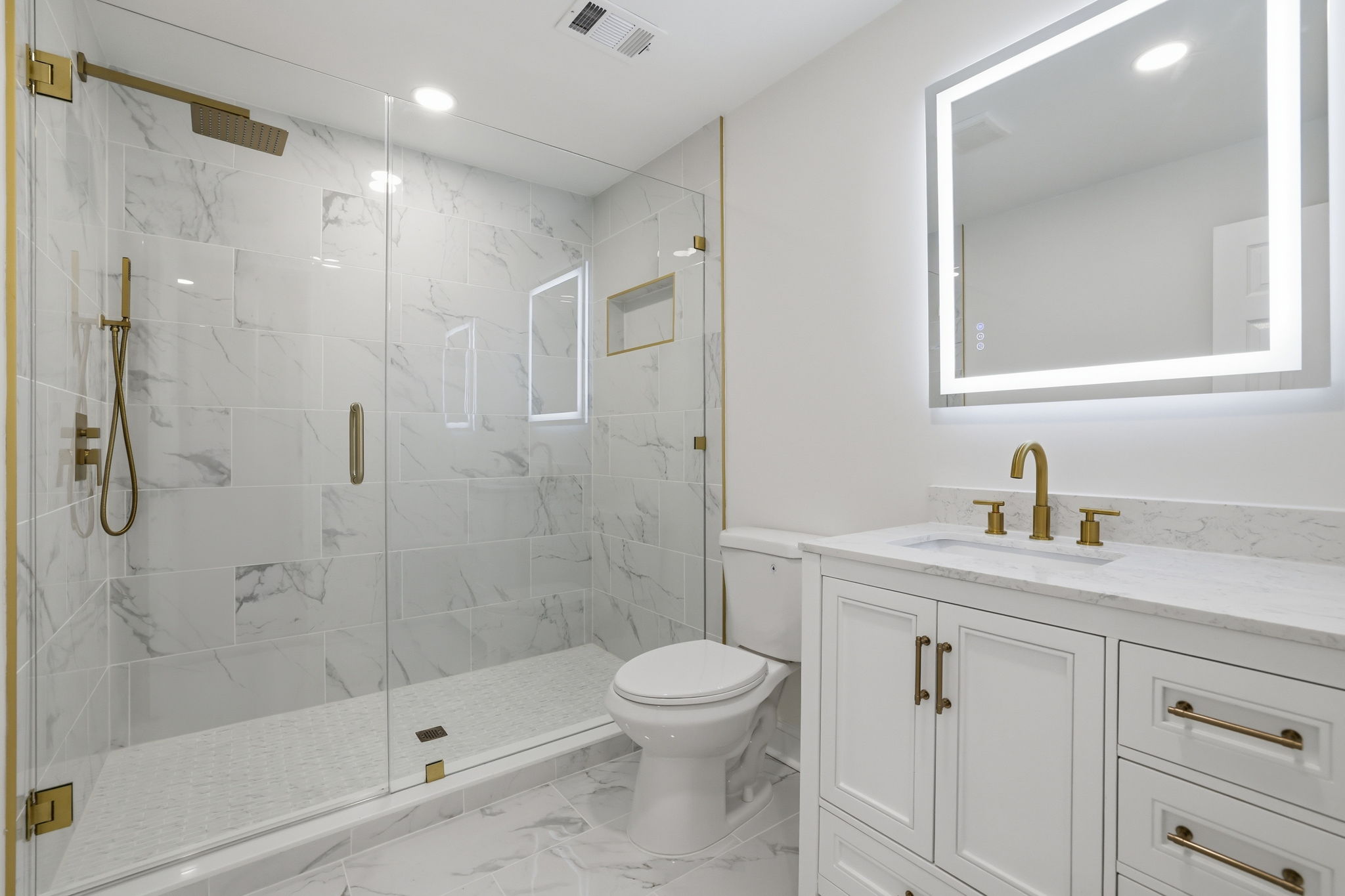  Photo 37