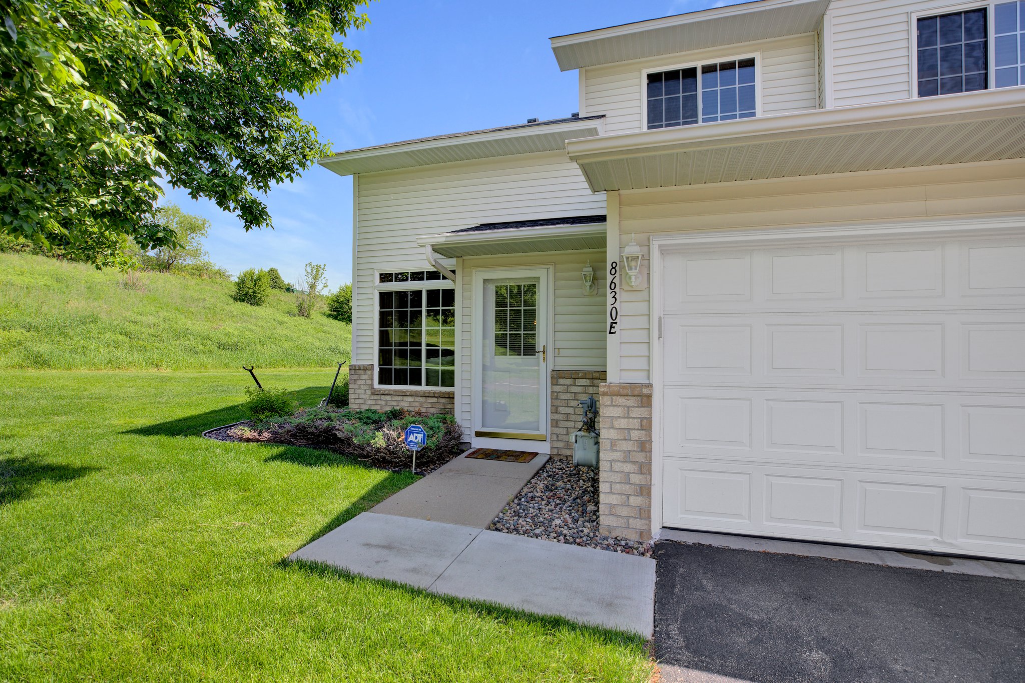 8630 Quarry Ridge Ln, Woodbury, MN 55125 Nordy Photography
