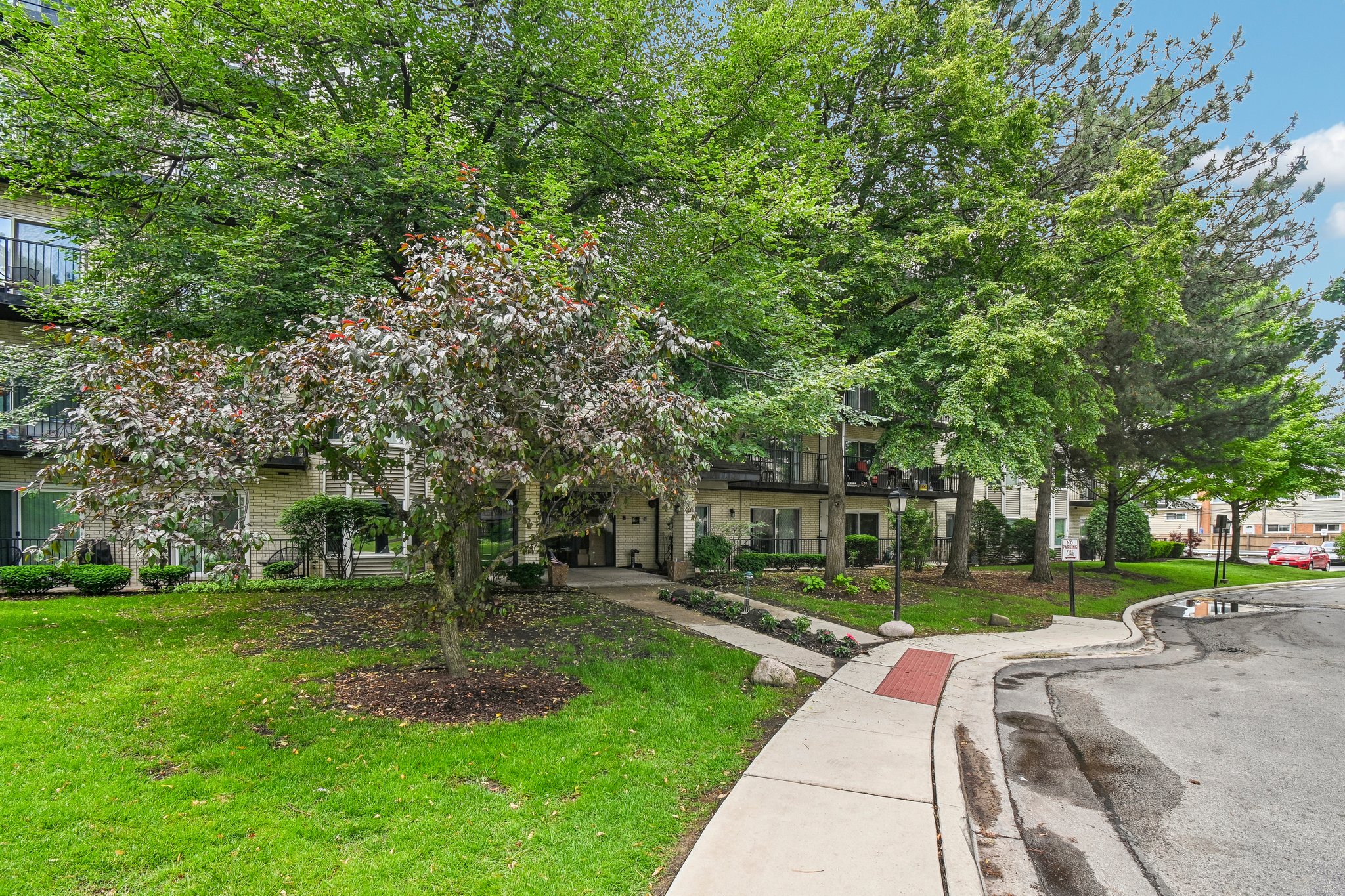 8630 Waukegan Rd unit 414-S0906-003.jpg
