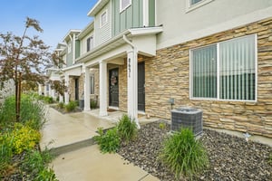 W Patron Way-S2804-002.jpg