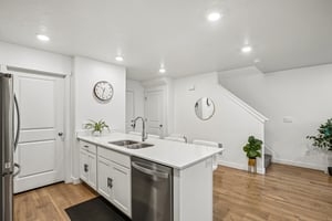 W Patron Way-S2804-013.jpg