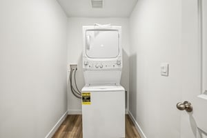 W Patron Way-S2804-023.jpg