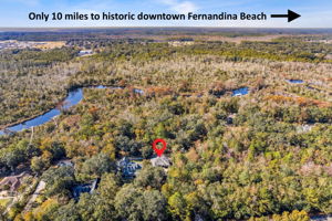 Also an easy drive, the 52+ historic blocks of downtown Fernandina Beach ...