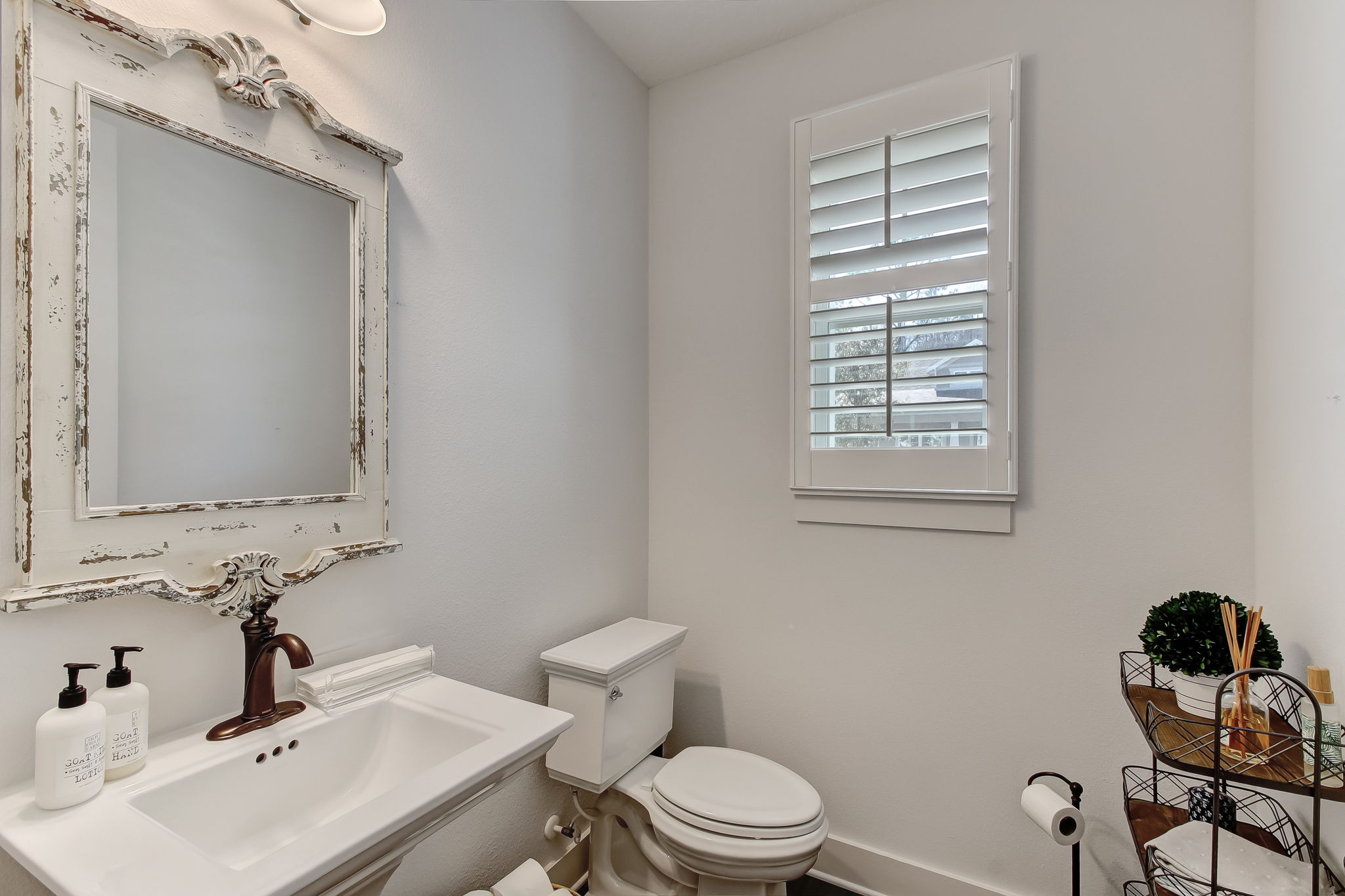 Powder Room