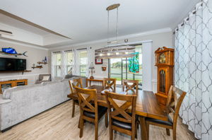 Dining Room2-2