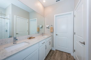 Master Bathroom1b-2