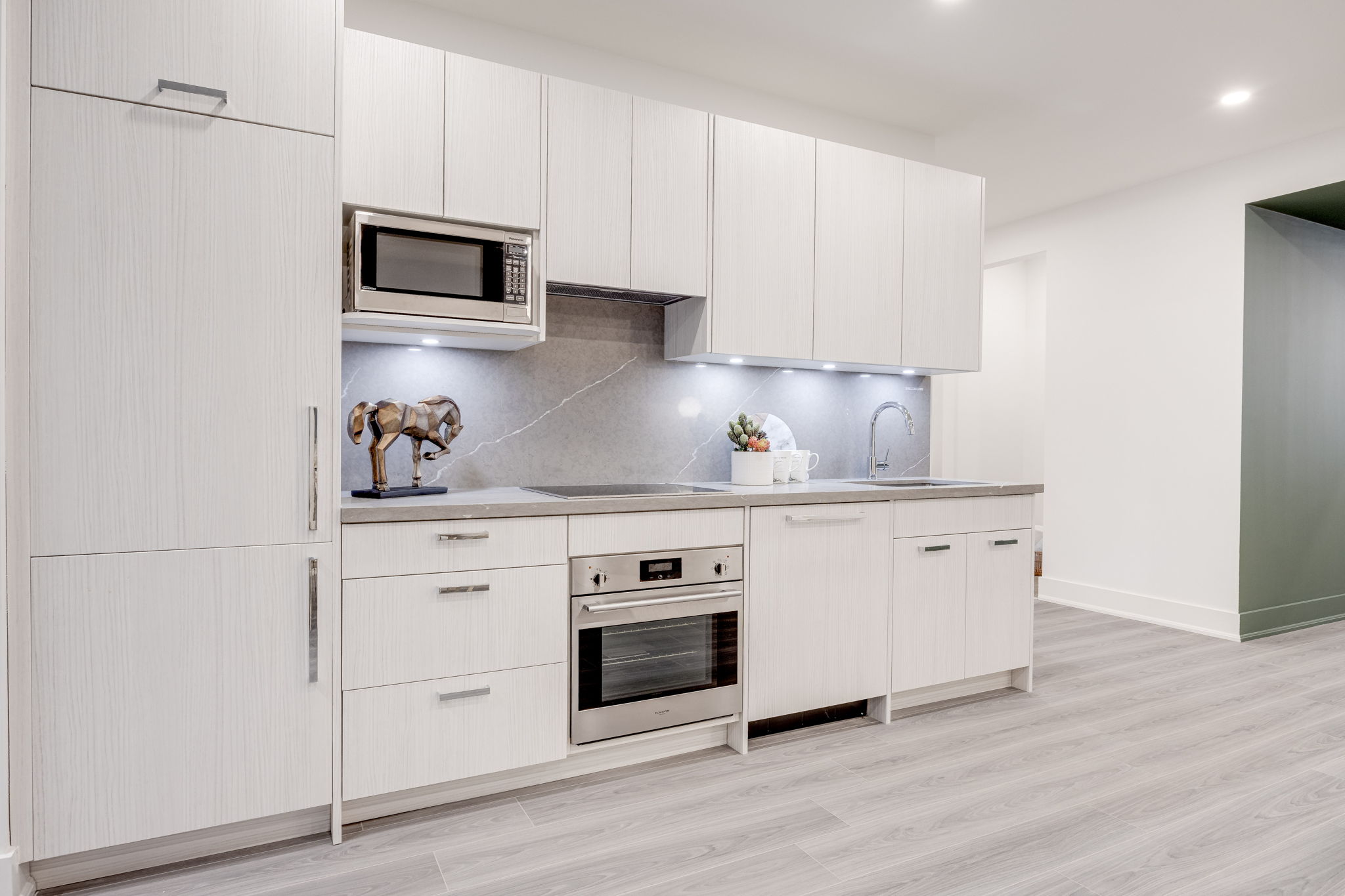 Toronto property showcase — delivered property photograph 3
