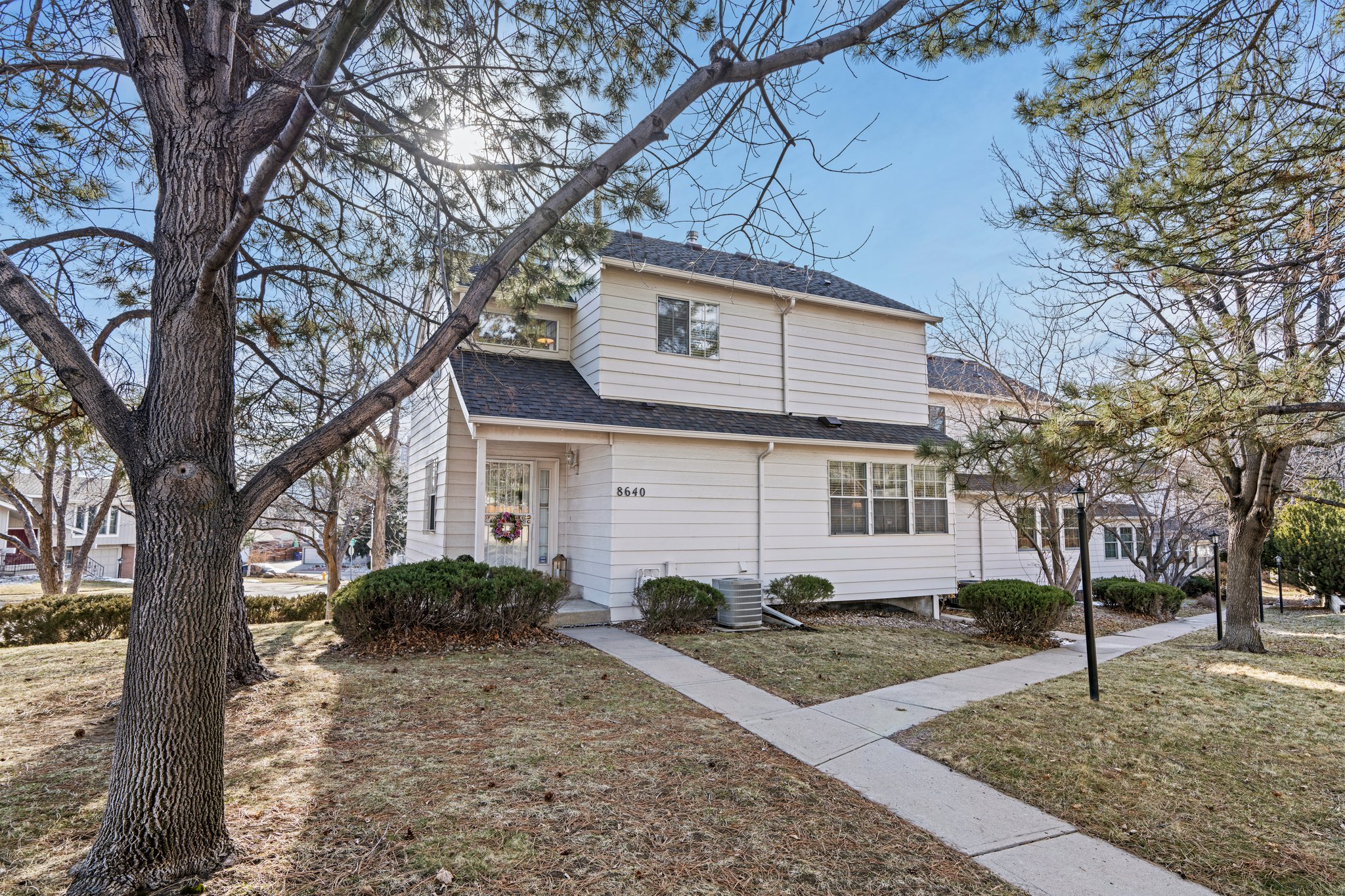 8640 E Temple Dr, Denver, CO 80237 In Depth Photos