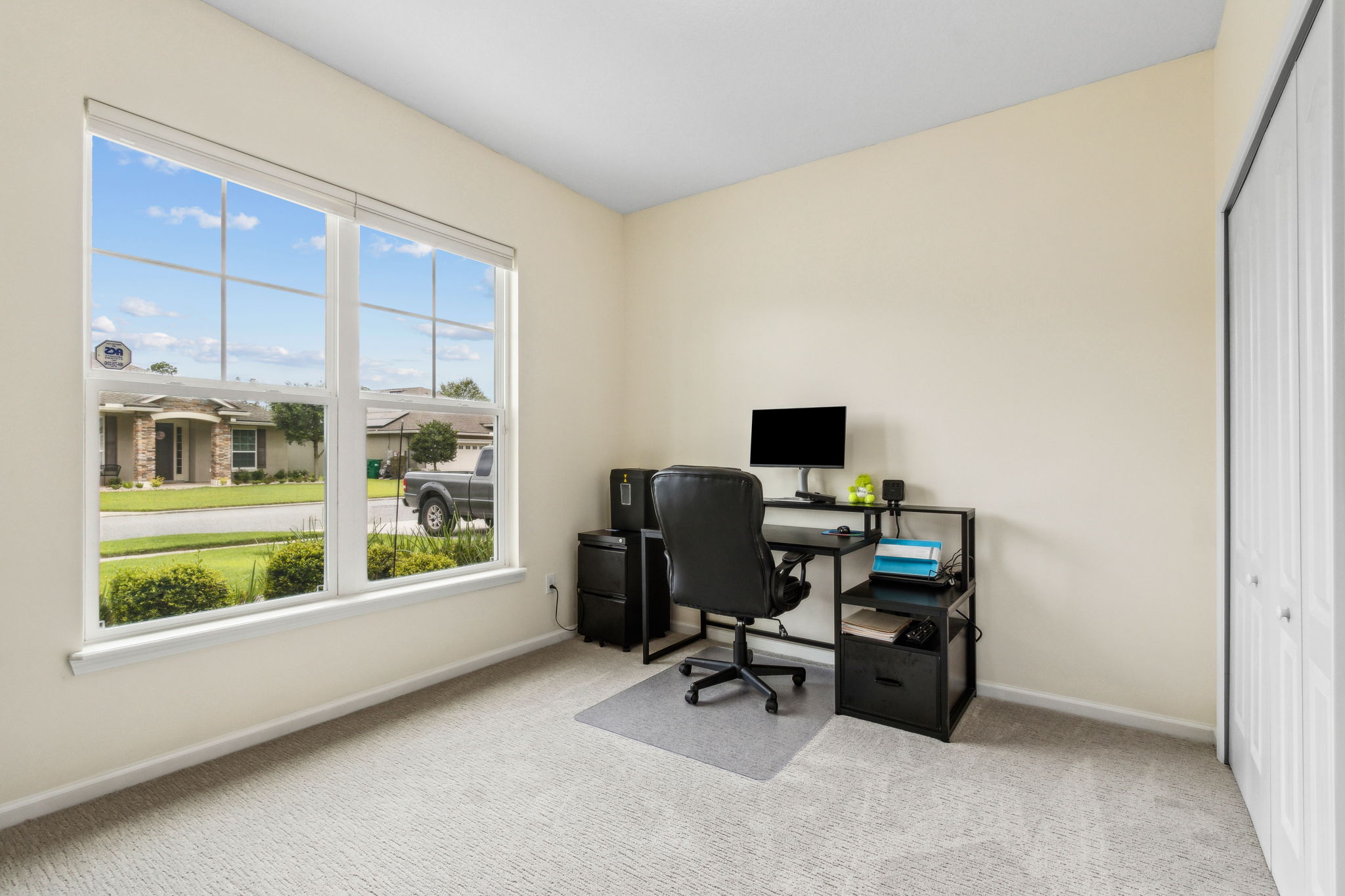 Bedroom/Office
