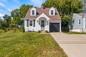 8643 Monroe Ave, Blue Ash, OH 45242, USA Photo 0