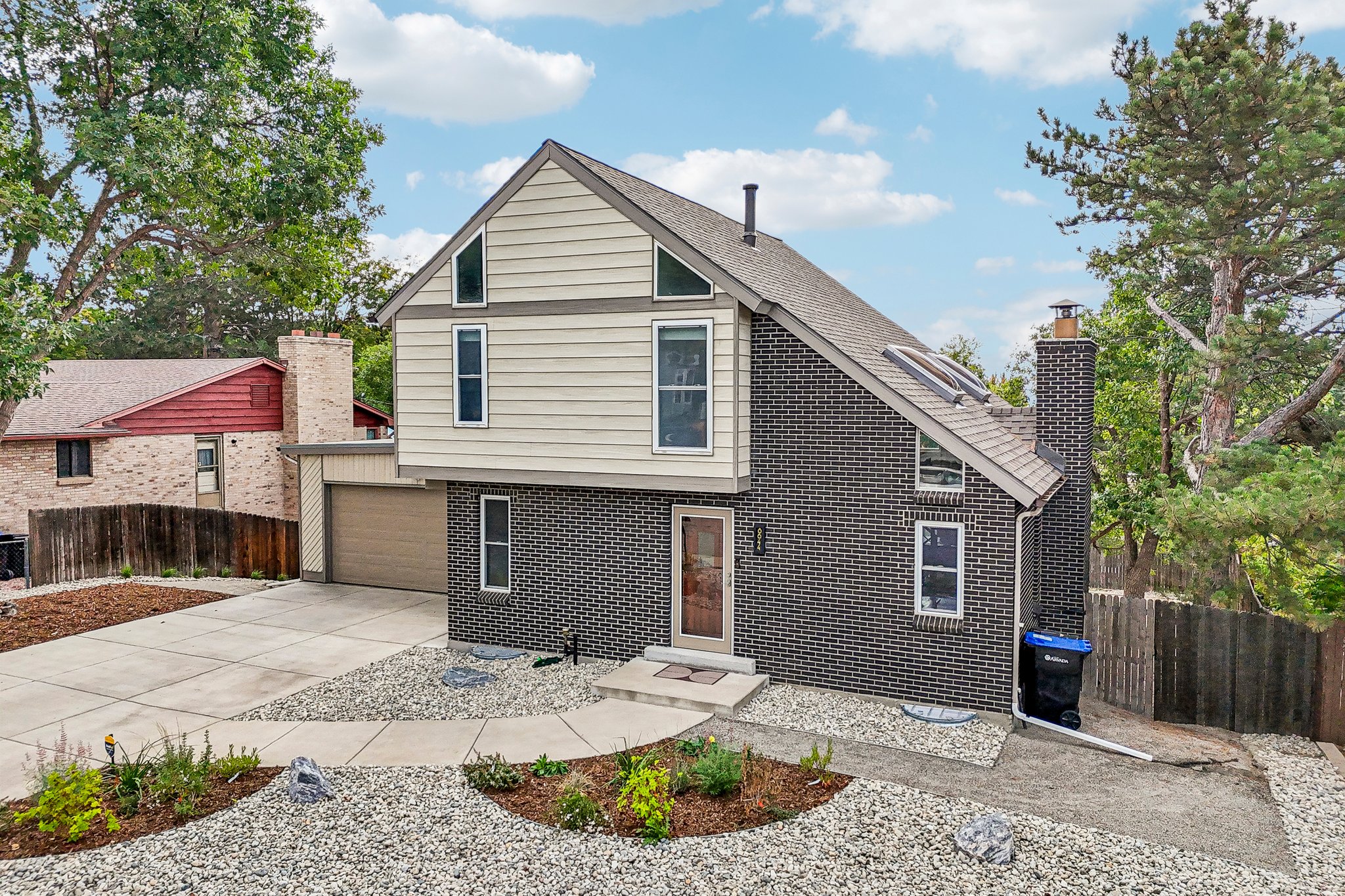 W 66th Cir-S2609-057.jpg