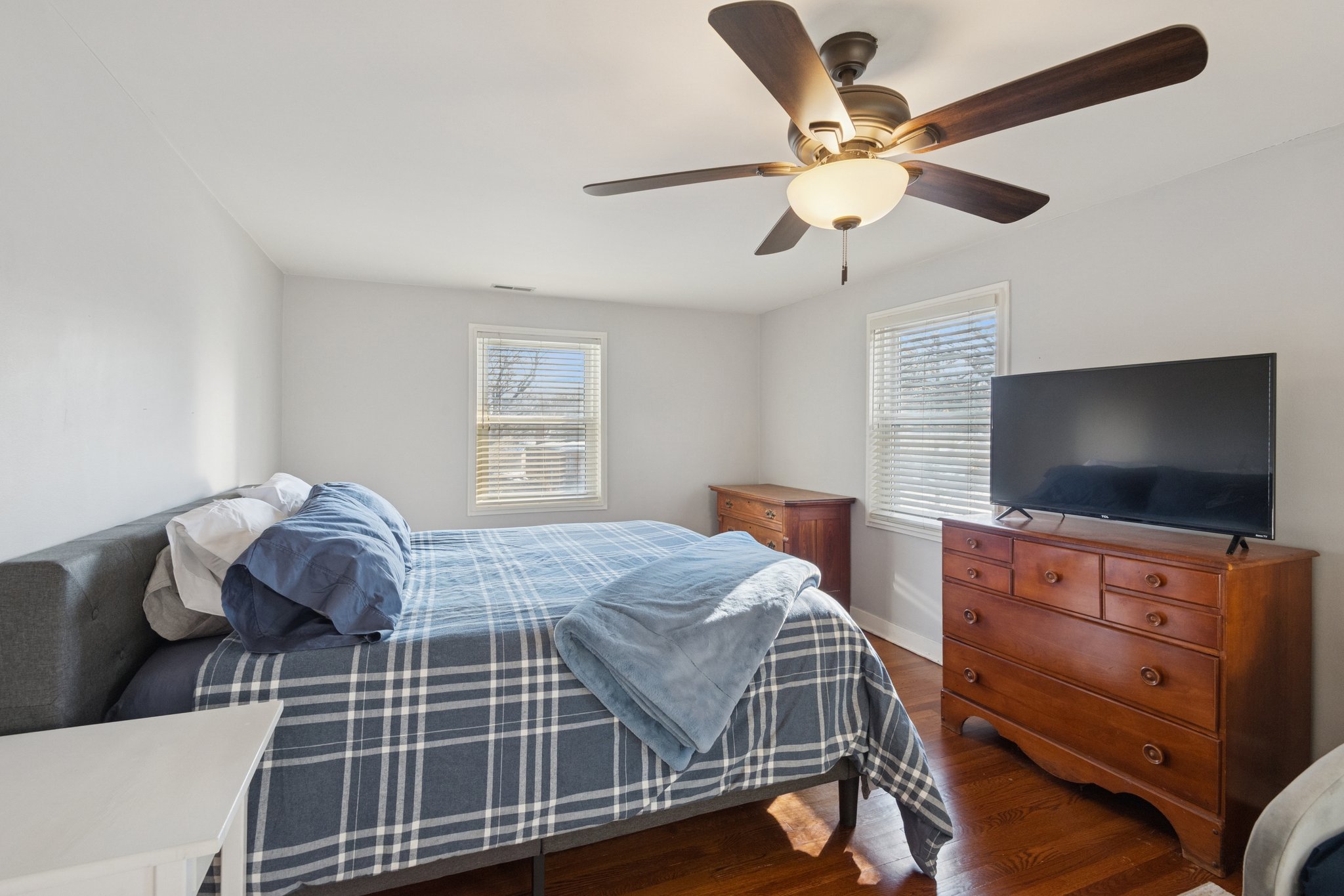 8646 E Prairie Rd_020.jpg